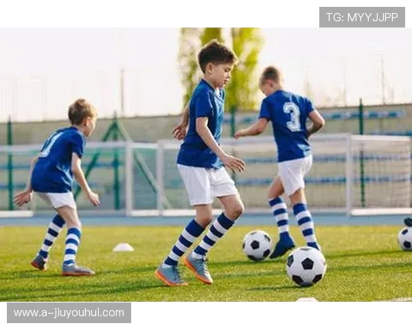 以足球运动员的尊重包括为中心探讨竞技精神与团队文化内涵价值观